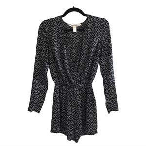 V-Neck Long Sleeve Diamond Print Romper
